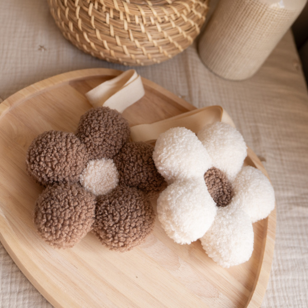 Speenknuffel met naam Teddy Bloem offwhite en bruin